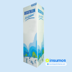 Totem publicitarios cuadrado en material carton corrugado plastificado brillante medidas personalizadas